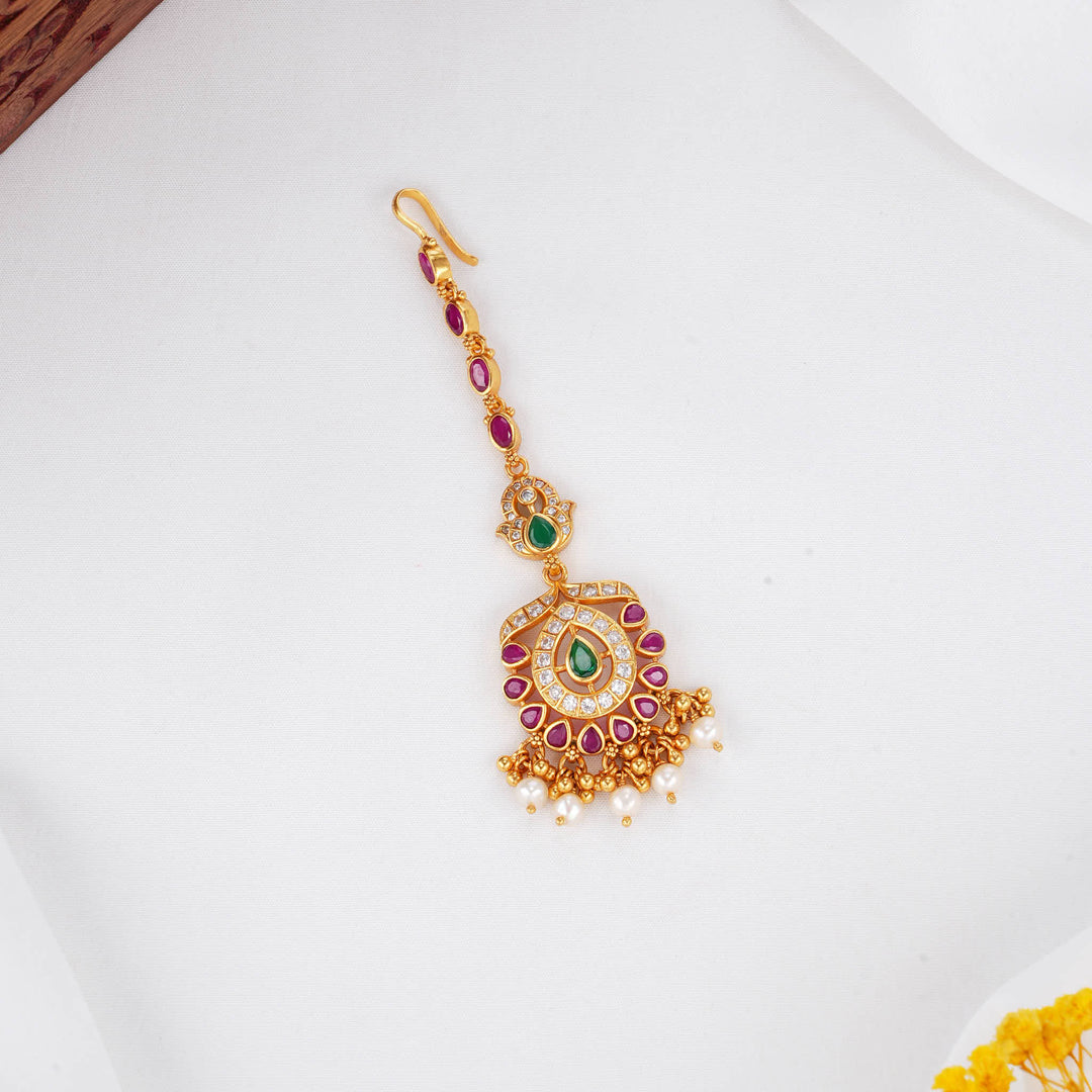 Glow with Uniqueness Stone Maangtikka
