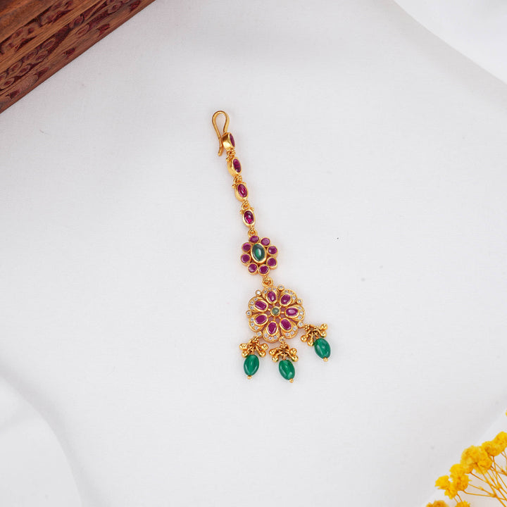 Vibrant Bloom Stone Maangtikka