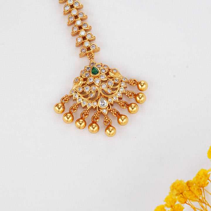 Glimmering Stone Maangtikka