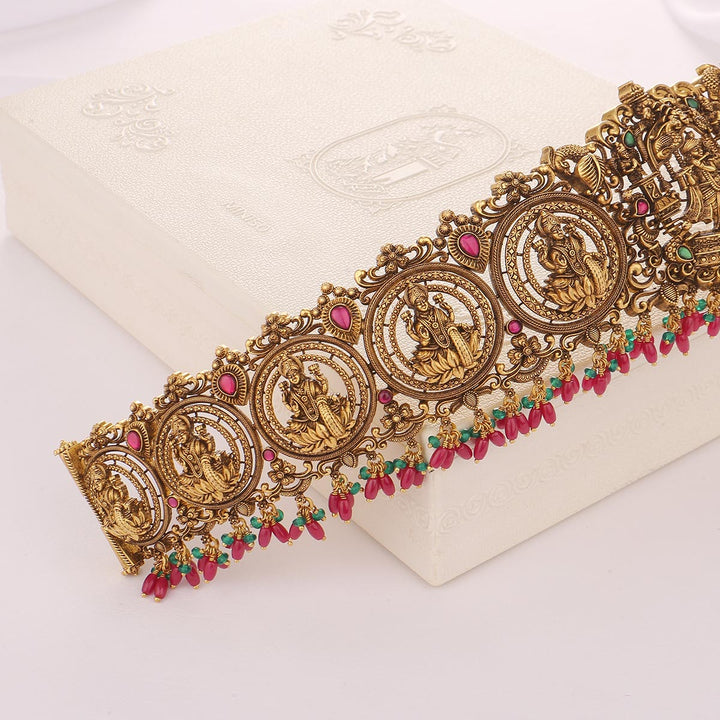 Iniyani Nagas Oddiyanam