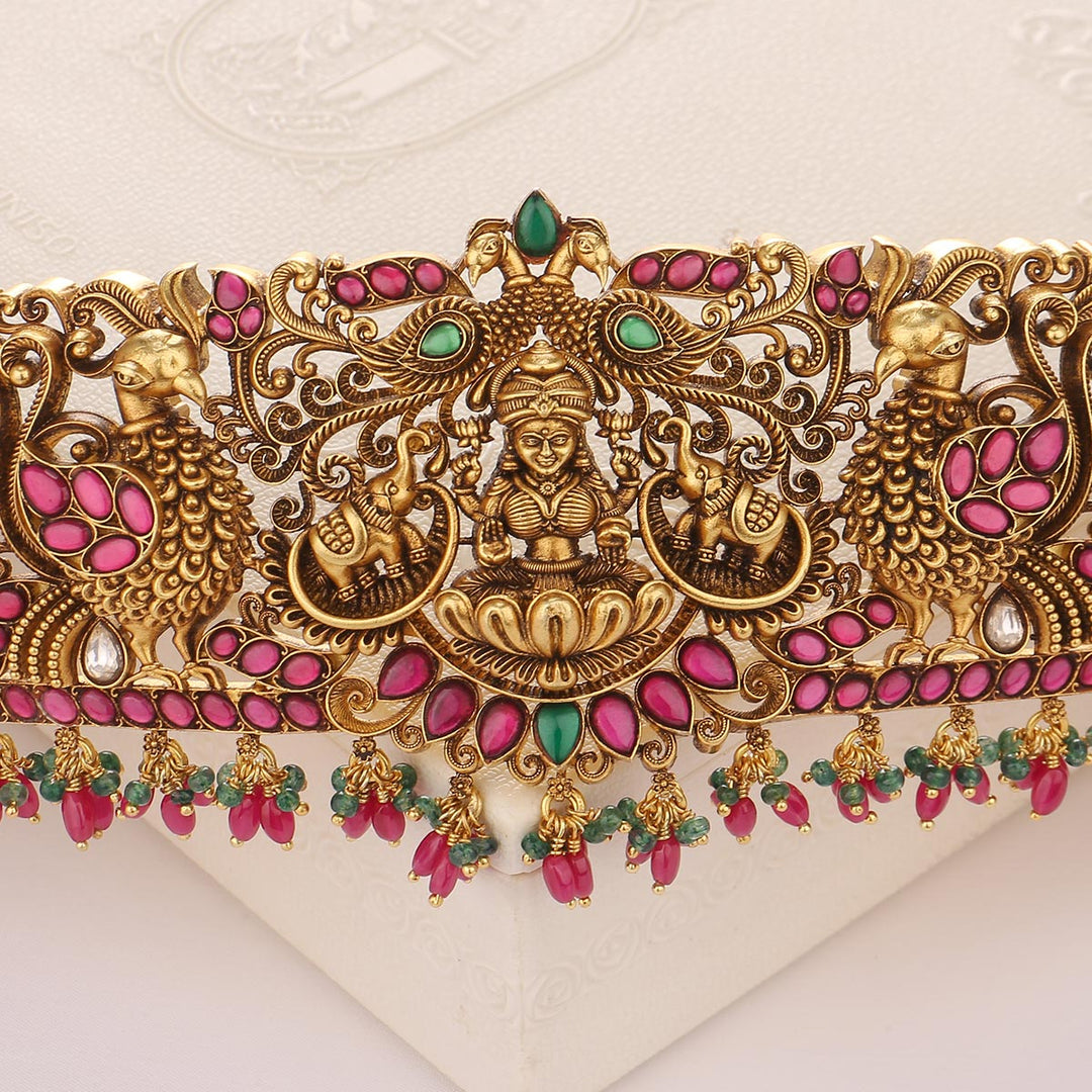 Vedhikhasri Nagas Oddiyanam