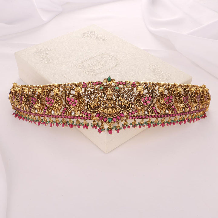 Vedhikhasri Nagas Oddiyanam