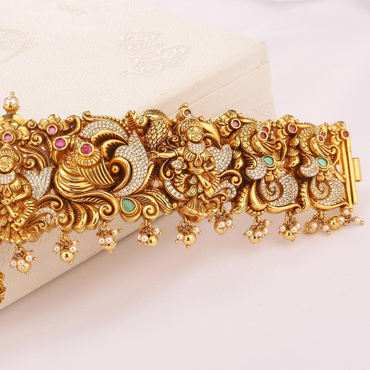 Jashvika Nagas Oddiyanam