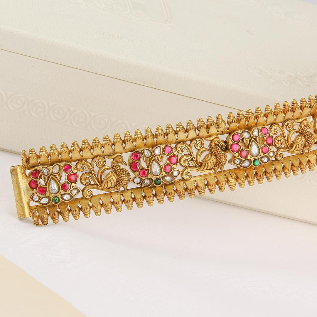 Dharini Nagas Oddiyanam