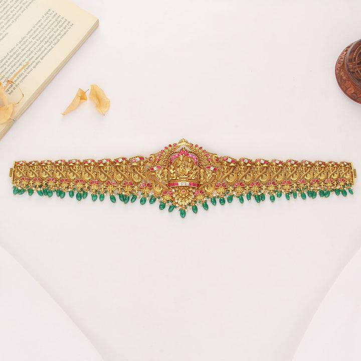 Bridal Look Nagas Oddiyanam