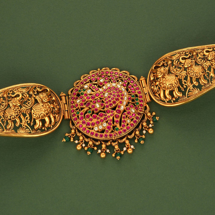 Fabulous Kundan Oddiyanam