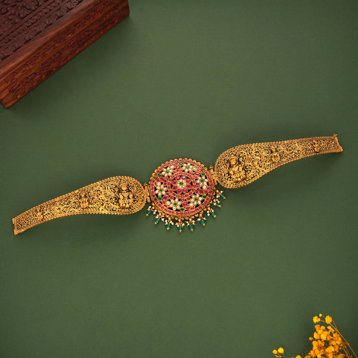 Bridal Kundan Oddiyanam