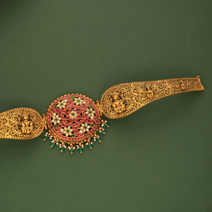 Bridal Kundan Oddiyanam