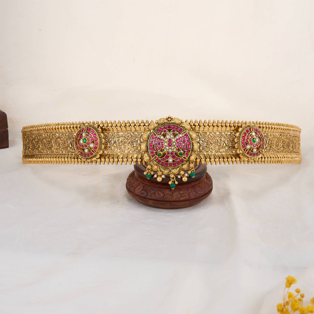 Grandeur Kundan Oddiyanam