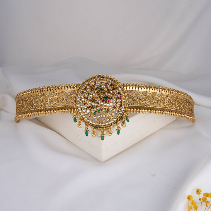 Bridal Kundan Oddiyanam