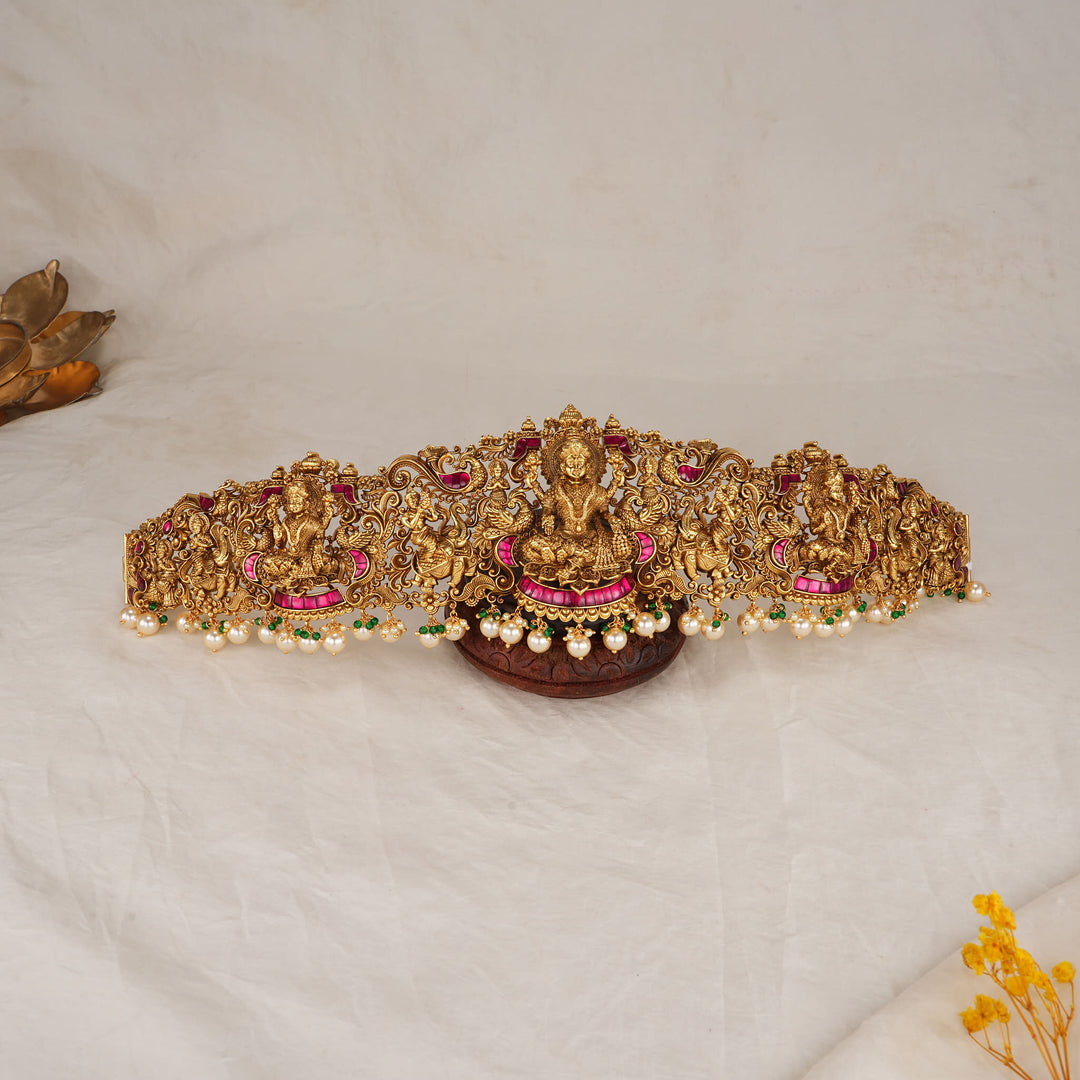 Reyanshi Nagas Oddiyanam