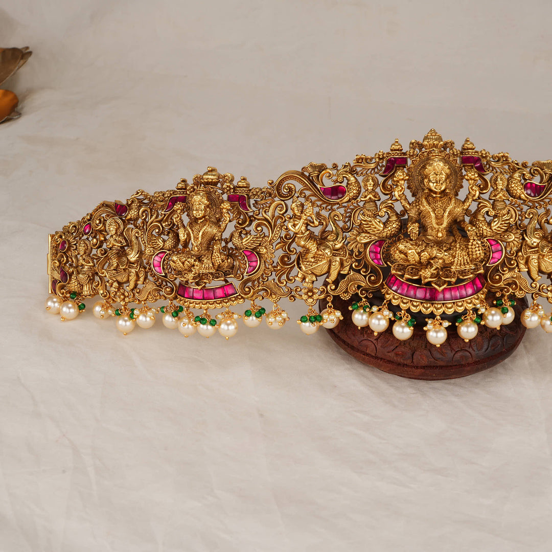 Reyanshi Nagas Oddiyanam