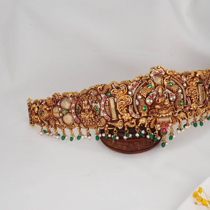 Shanya Nagas Oddiyanam
