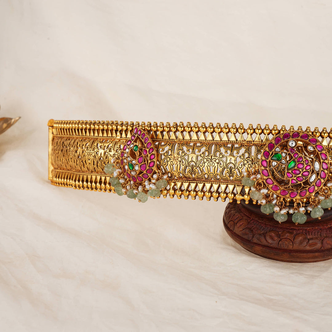 Bridal Kundan Oddiyanam