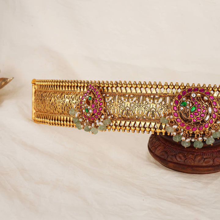 Bridal Kundan Oddiyanam