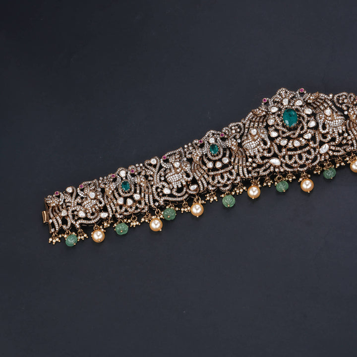 Gracefully Crafted Victorian Oddiyanam