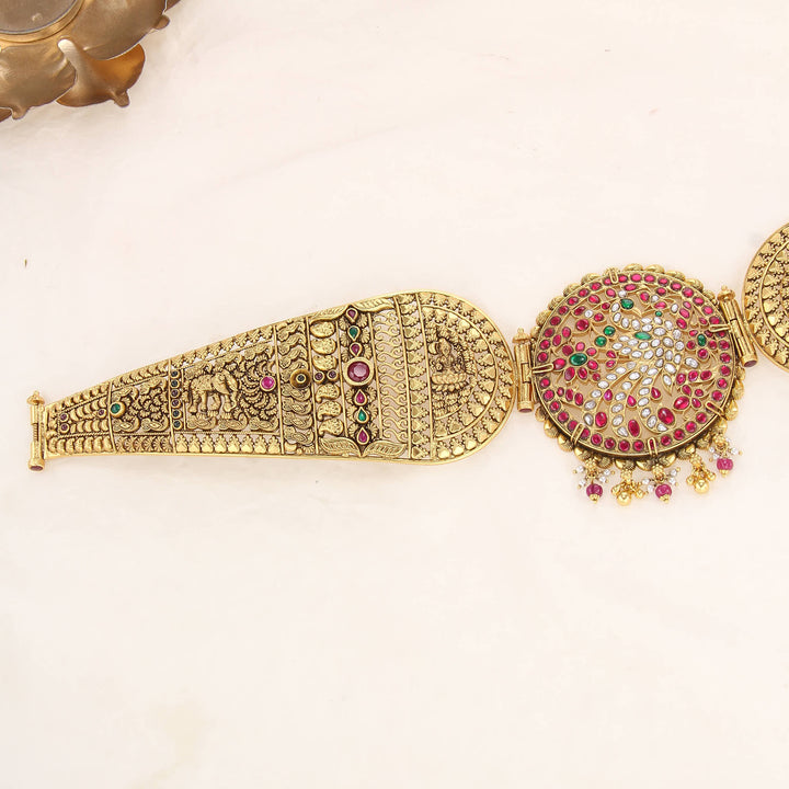 Artful Tradition Kundan Oddiyanam