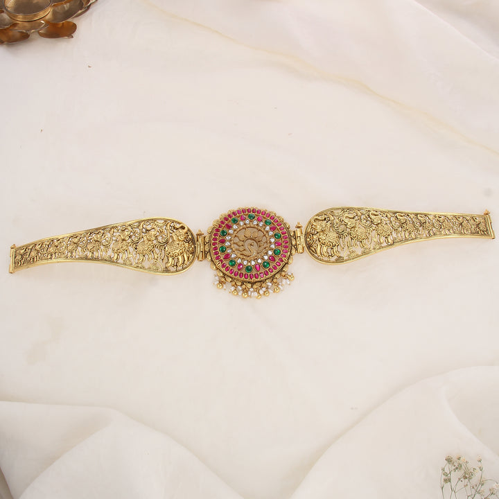 Artisanal Kundan Oddiyanam