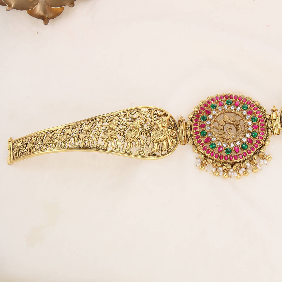 Artisanal Kundan Oddiyanam