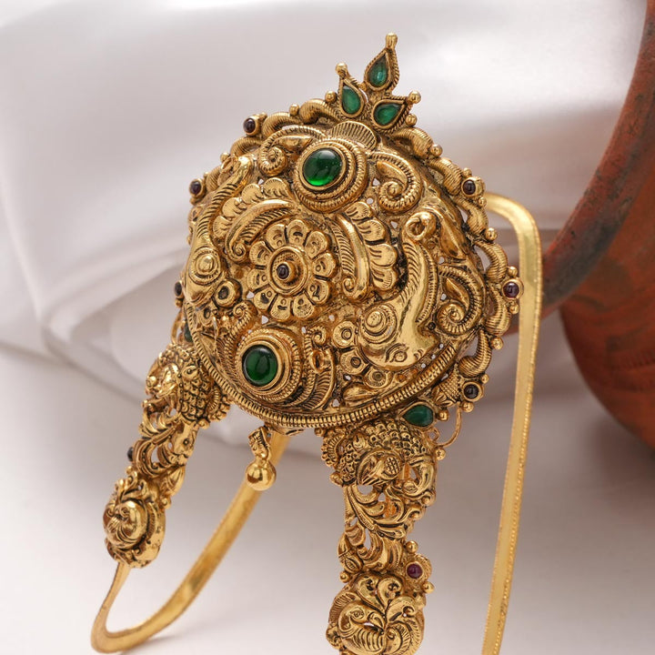 Trending Nagas Nakshi Vanki