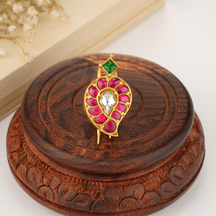 Aarna Kundan Jada Billa