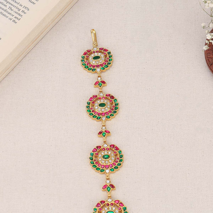 Kirthika Kundan Jada