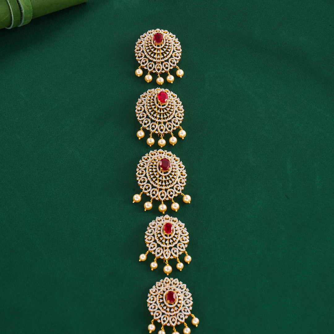 Dazzling Avikam Jada