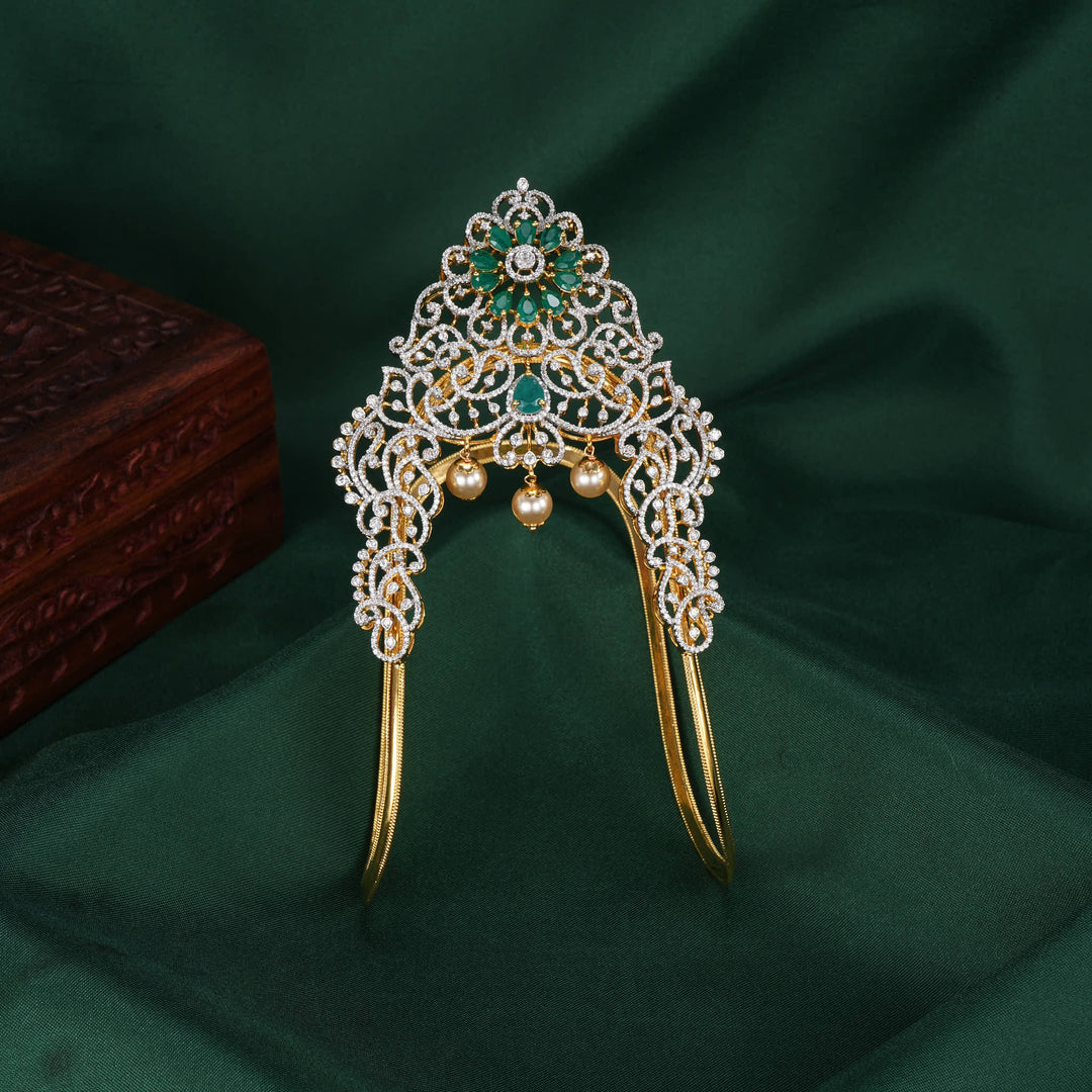 Stunning Avikam Vanki
