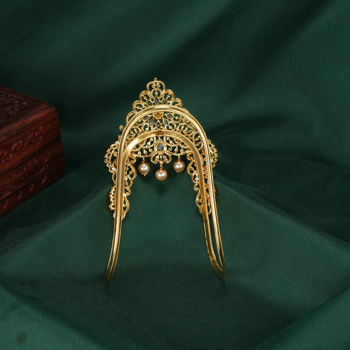 Stunning Avikam Vanki