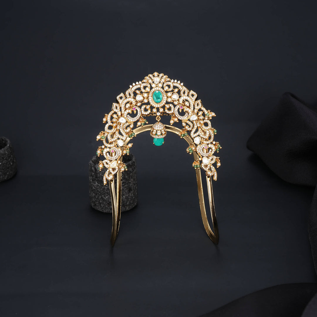 Elegant Victorian Vanki