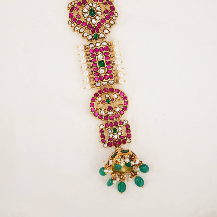 Flowing Masterpiece Kundan Jada Billa