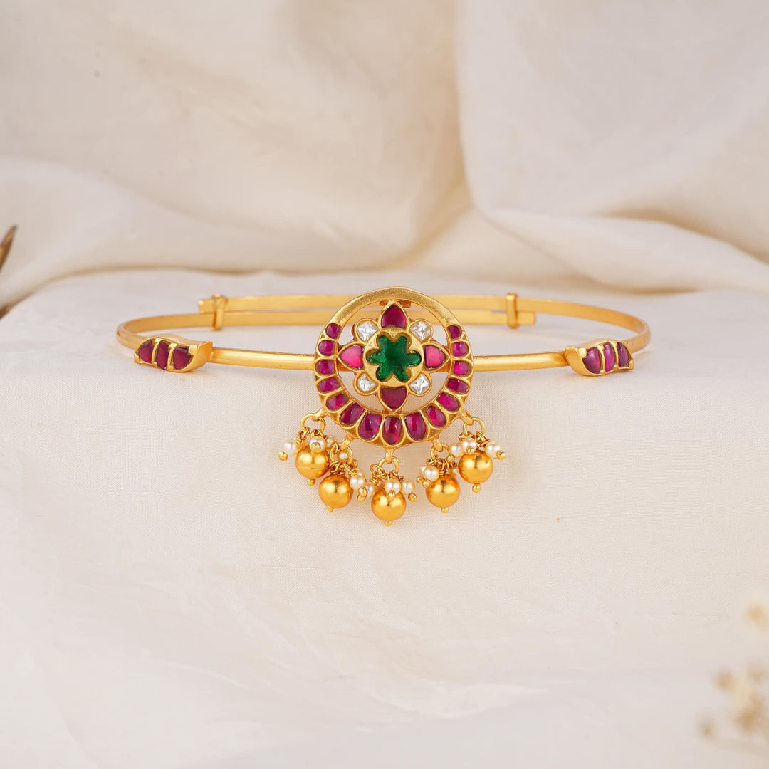 Gorgeous Wear Kundan Vanki