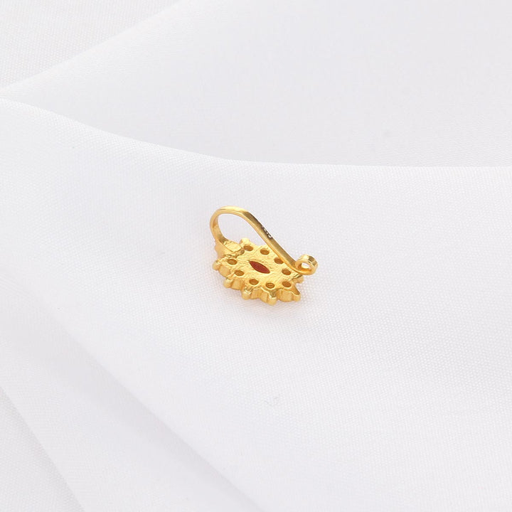 Dhanya Nose Pin