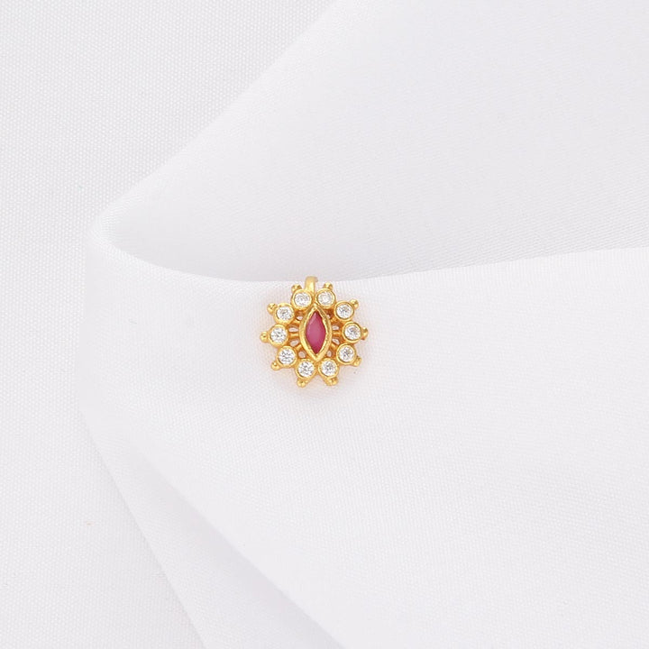 Shivika Nose Pin