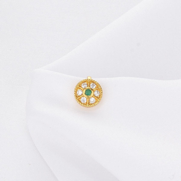Dhananya Nose Pin