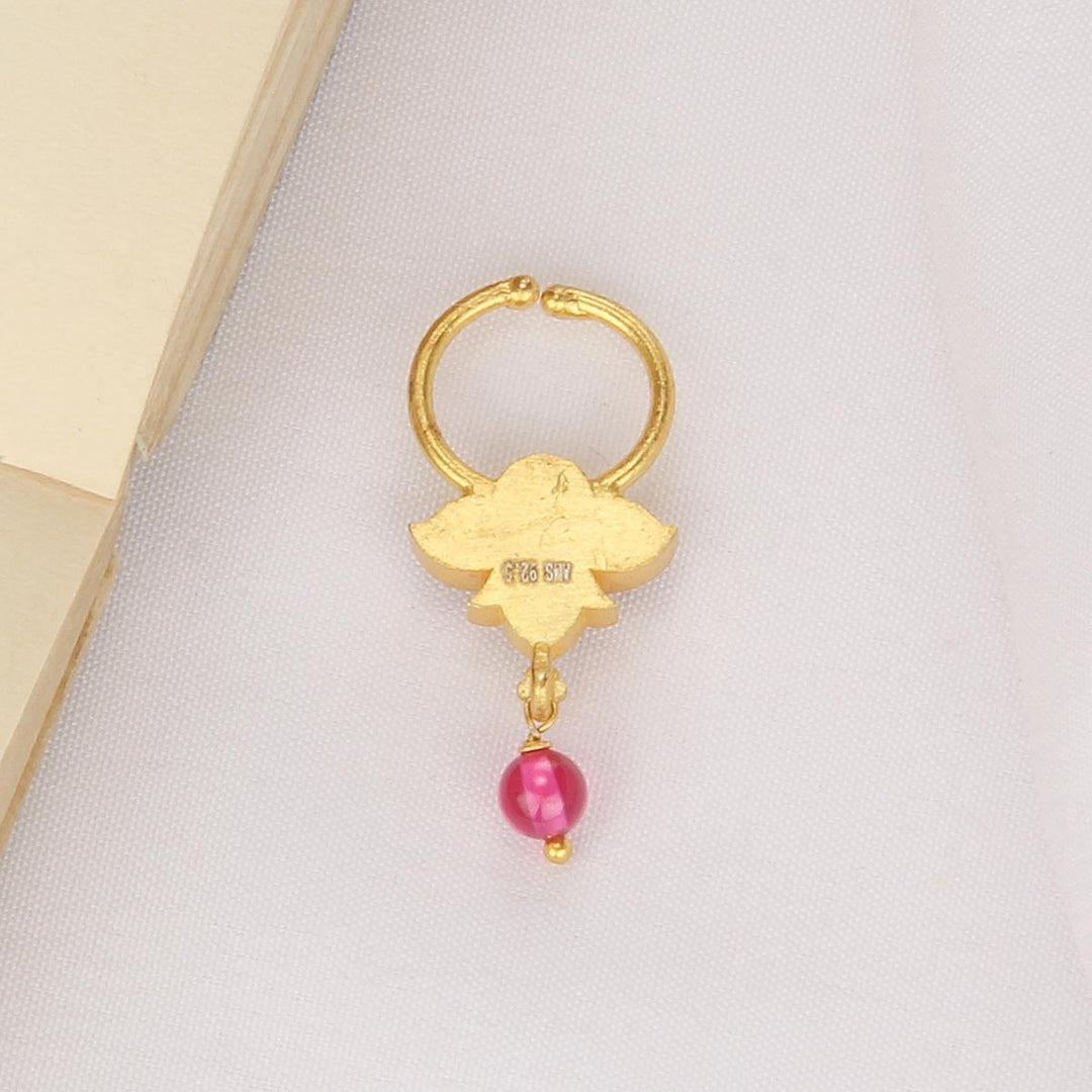 Shine Floral Bullakku Nose pin