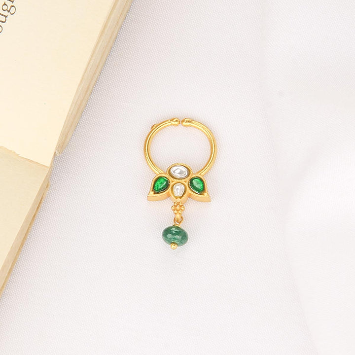 Fabulous Bullakku Nose Pin