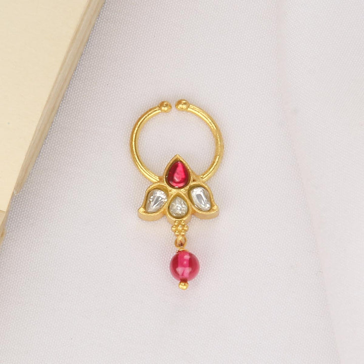 Vismaya Bullakku Nose Pin