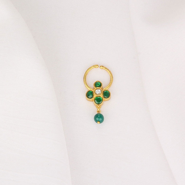 Priyasri Bullakku Nose Pin