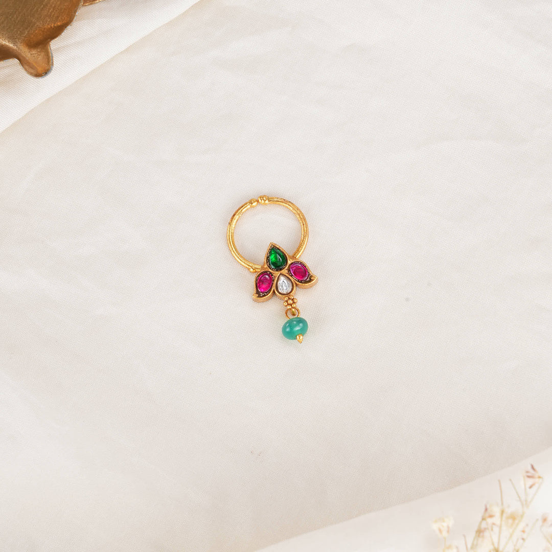 Pavisha Bullakku Nose Pin