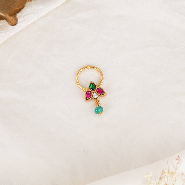 Pavisha Bullakku Nose Pin