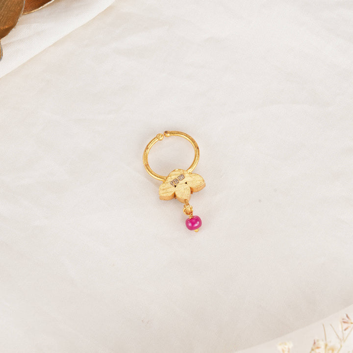 Krithikaa Bullakku Nose Pin