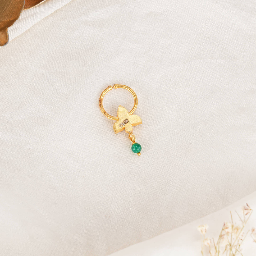 Liyasri Bullakku Nose Pin