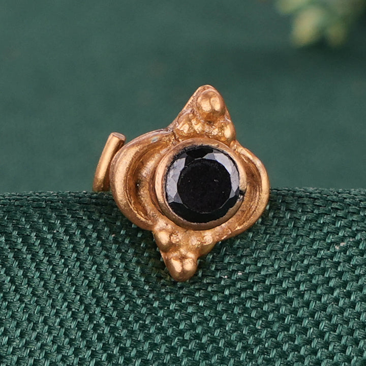 Srika Nose Pin