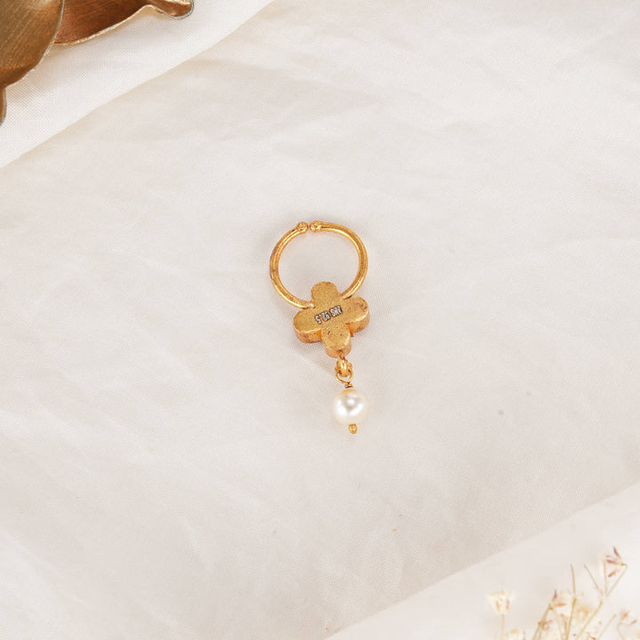 Vimisha Bullakku Nose Pin
