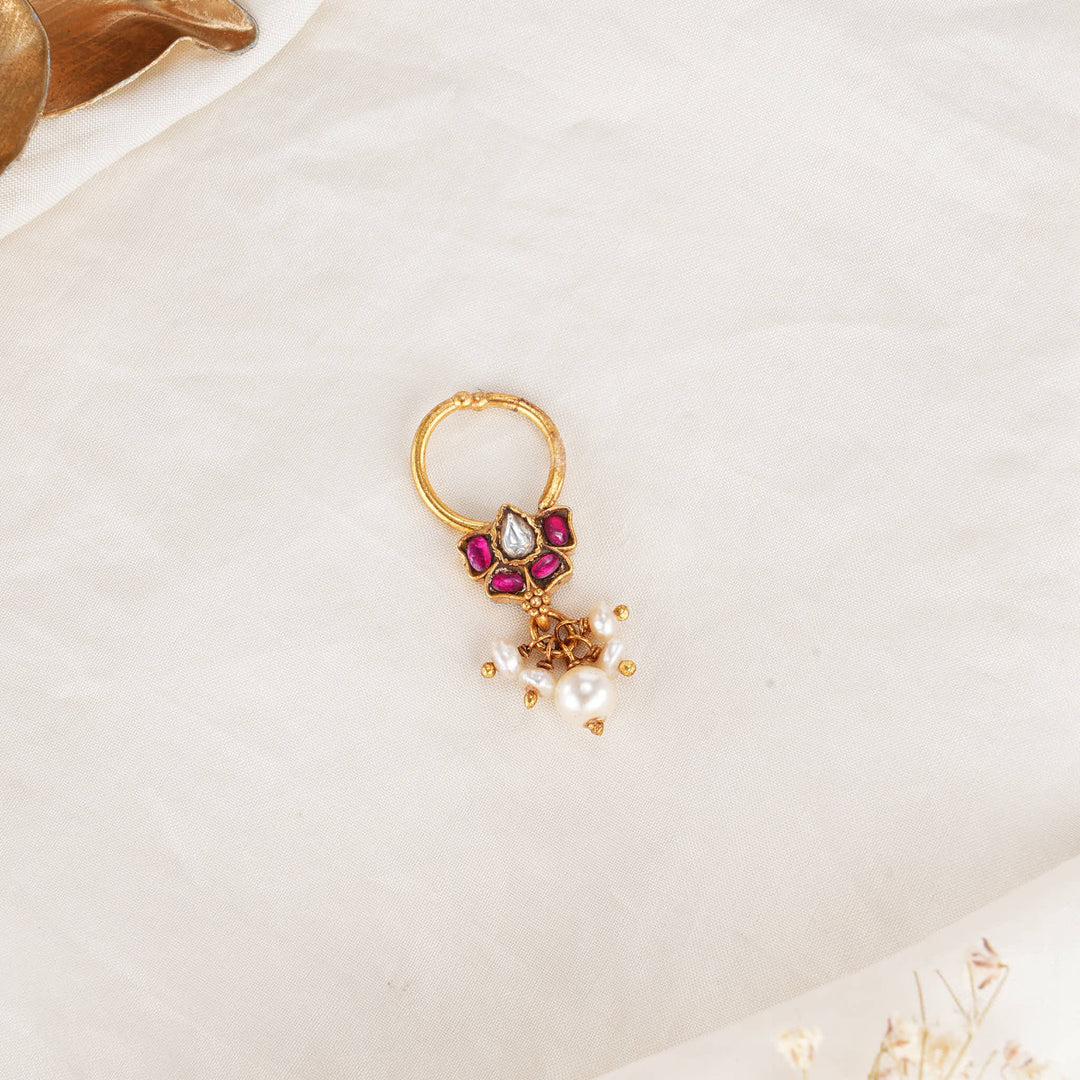 Akishaa Bullakku Nose Pin