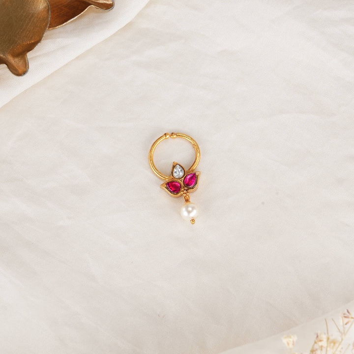 Navitha Bullakku Nose Pin
