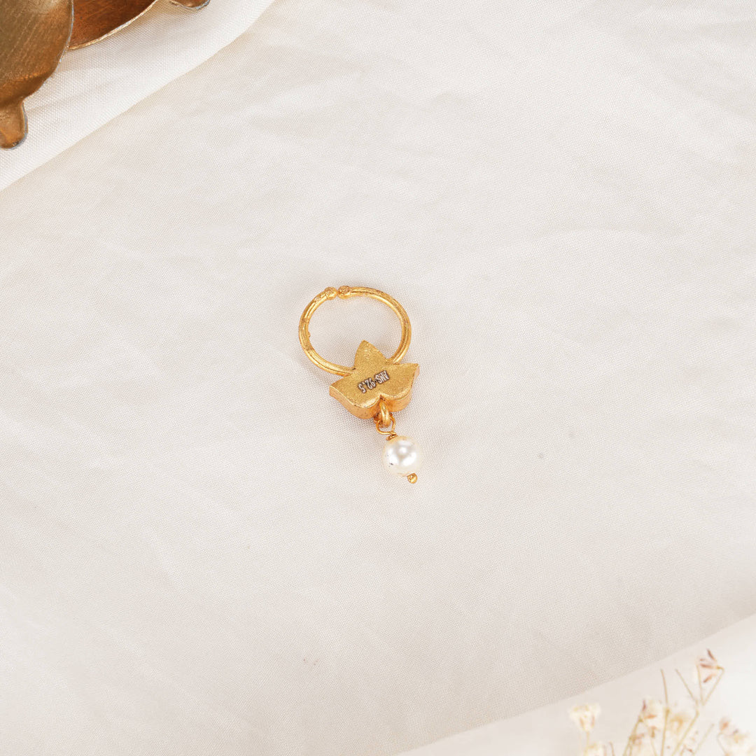 Navitha Bullakku Nose Pin