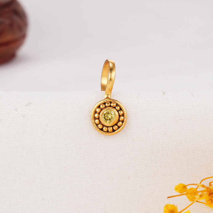 Petite Stone Nose Pin