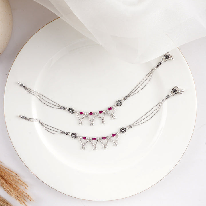 Oshivya Anklets